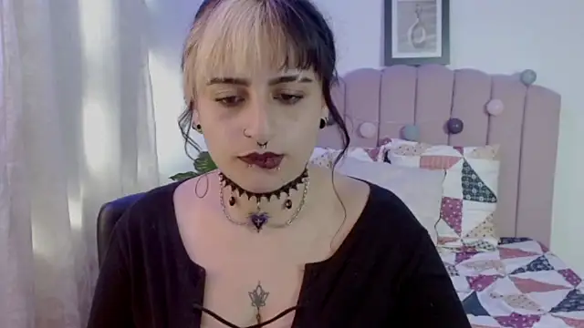 ValkiriaFoX webcam