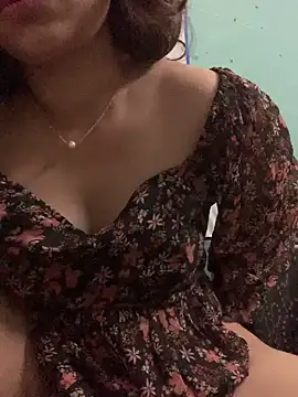 Poojachauhanlive webcam