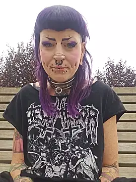 Purple_Coffin666 webcam