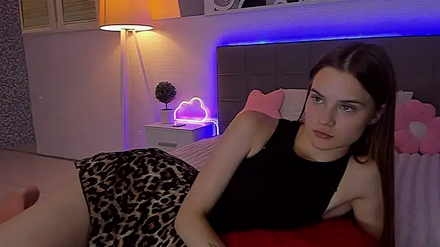luisaclover (F teen) - happy luisa