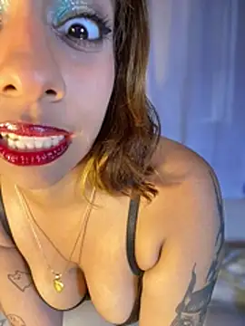 LeylaKnox webcam