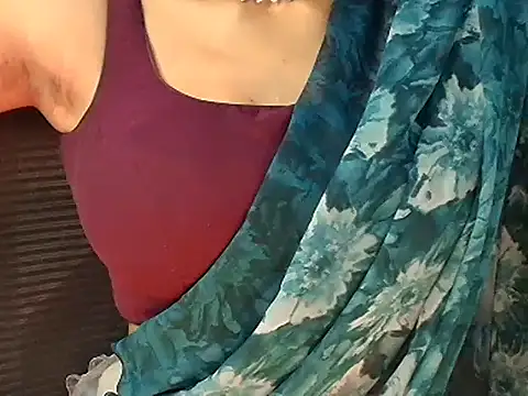 imdisha_13 (F teen) - chocolate on boobs
