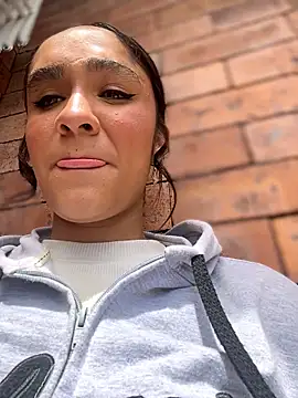 Isabella-Teen webcam