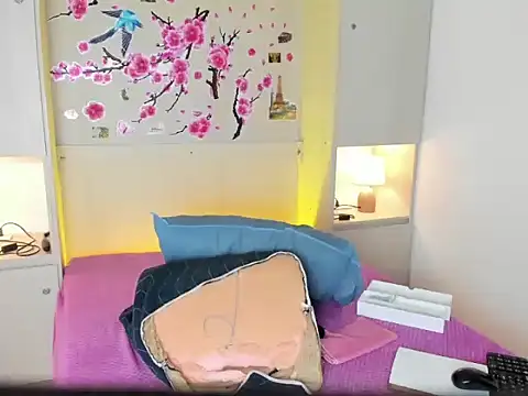 TaylorBloom webcam