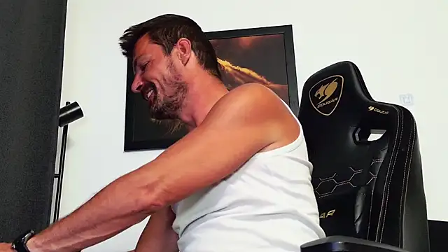 ChrisKox webcam