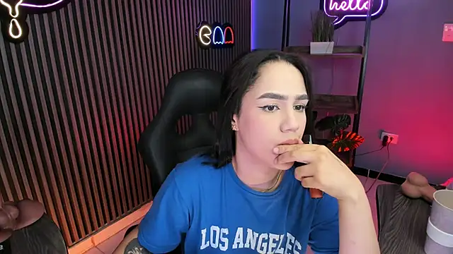 Emily_robertss1 webcam