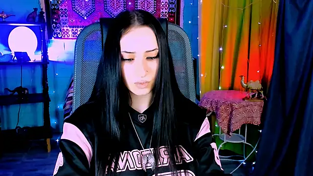 MonicaLowes webcam