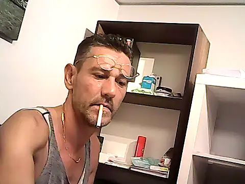 mastercharisma35 webcam