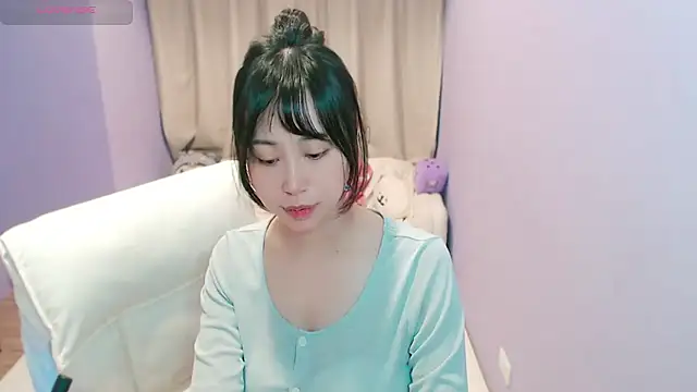 lingeringvoice webcam