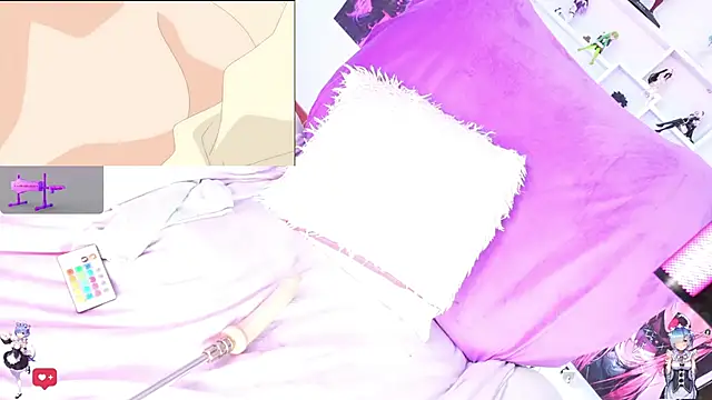 Kira-- webcam