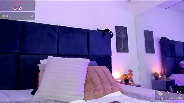 april_jones05 live cam on StripChat