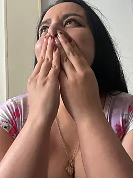 Abril_Luv webcam
