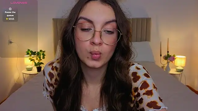 Real_cutie1 webcam