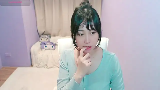 lingeringvoice webcam