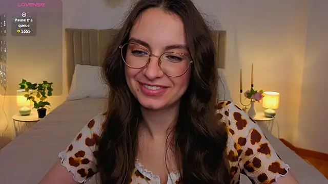 Real_cutie1 webcam