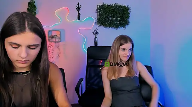 lisa_dark_ webcam
