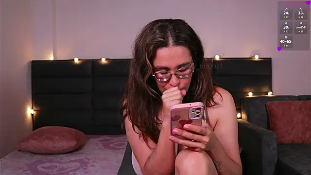 kathieandpovcock1 webcam
