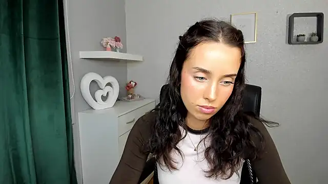 AdeleSolo webcam