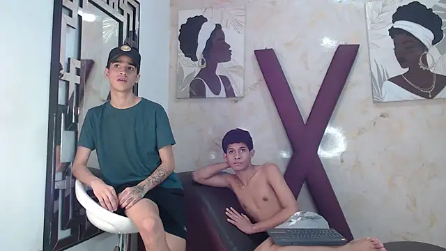 PRETTY_LOVERS1 webcam