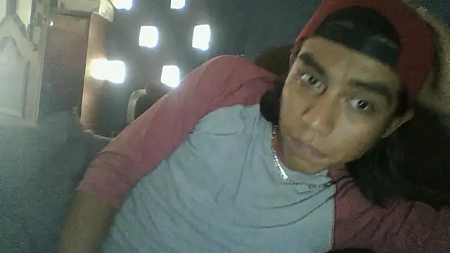 AlexAlejandro13 webcam