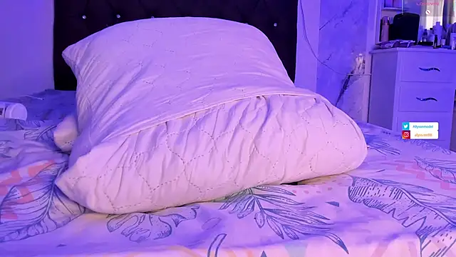 alysson_18 webcam