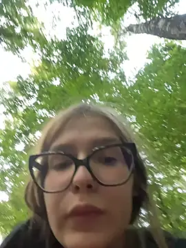 MilliWish live sex cam
