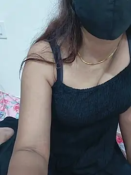 Aarti909090 webcam