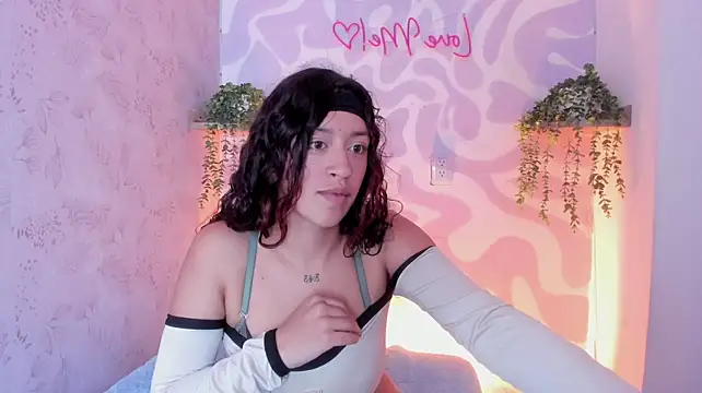 mia_scarlett7