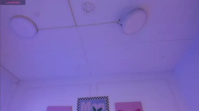 Zoe_Lynch_ webcam