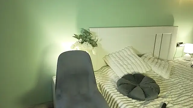 DianaaLight webcam