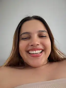 colibri_xxx (F young) - PLAY PUSSY + DILDO