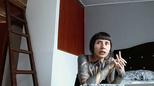 Emilia_1995 webcam