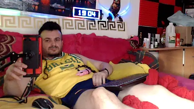 Hugec0ck007 webcam