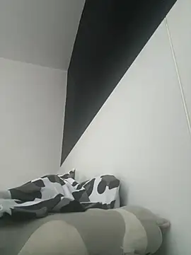 MikyVesela webcam