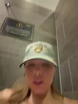 Alirawrz live webcam