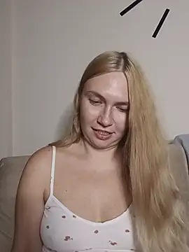 KisaVixen live cam on StripChat