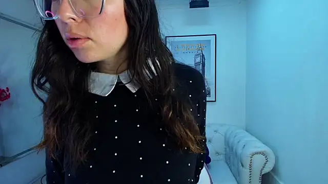 Veronica_miiller live cam on StripChat
