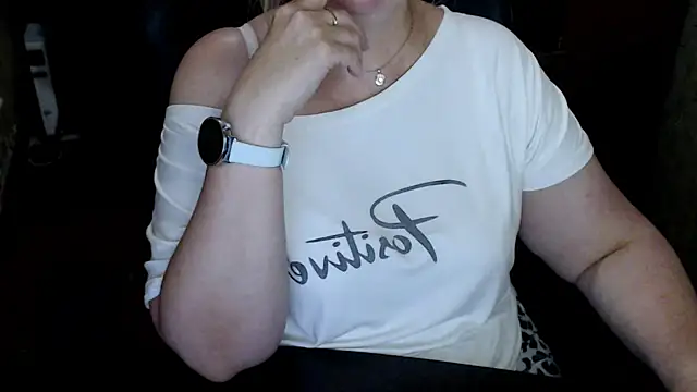 AlisaHot55 webcam
