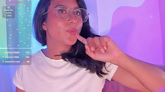 DaraBeckett webcam