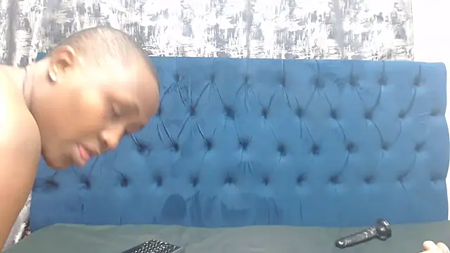 AmberDiamondMMXXX webcam