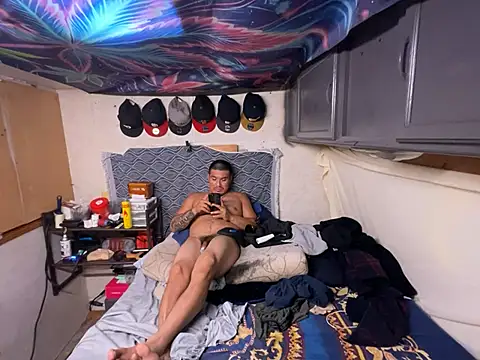 OmarSalasxh33 webcam