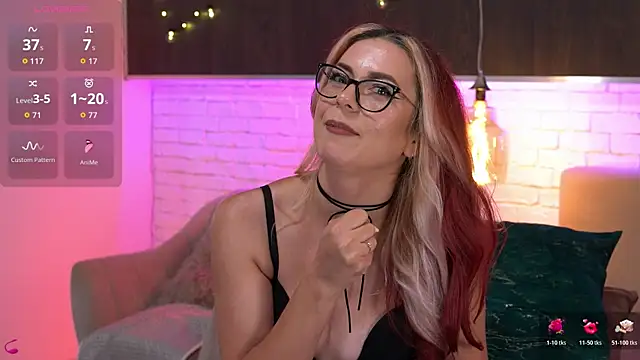 CindeFucknRella webcam