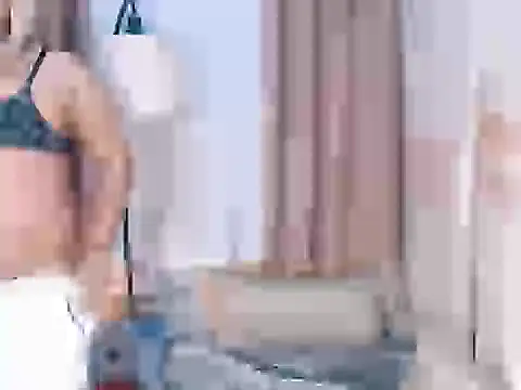 TSbrianaHugeCock webcam