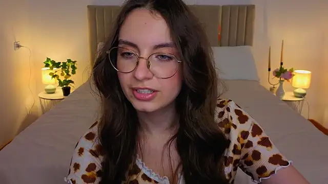 Real_cutie1 webcam