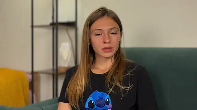LovelyKatea webcam