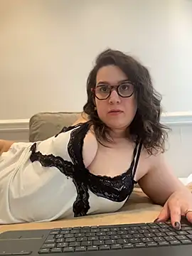 amooraaamoon webcam