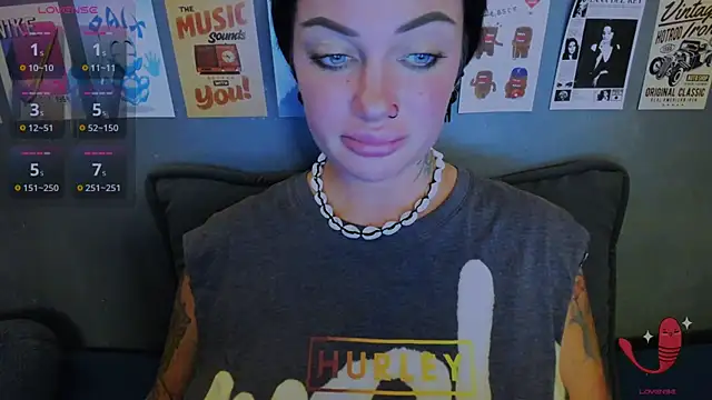 EllieOz webcam