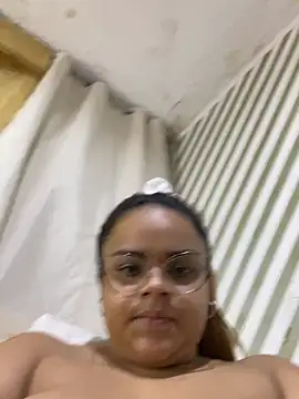 Evabigass webcam