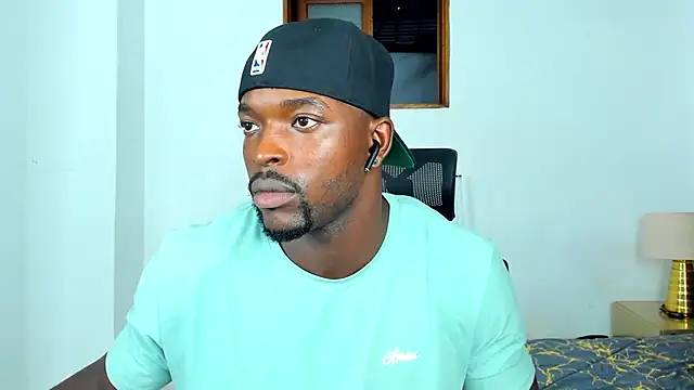Dylan_Taylor webcam