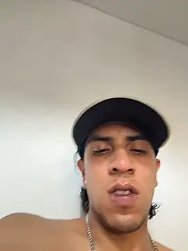 Monkey_uchiha777 webcam